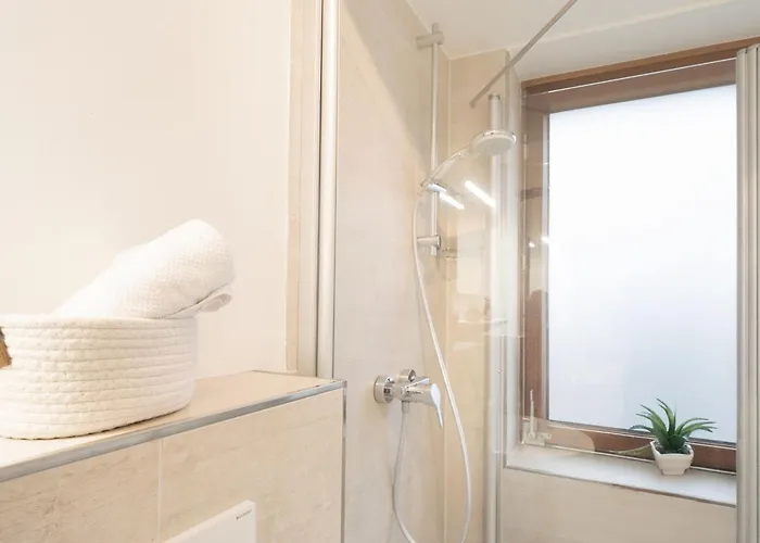 Mittelweg 6 3 Appartamento